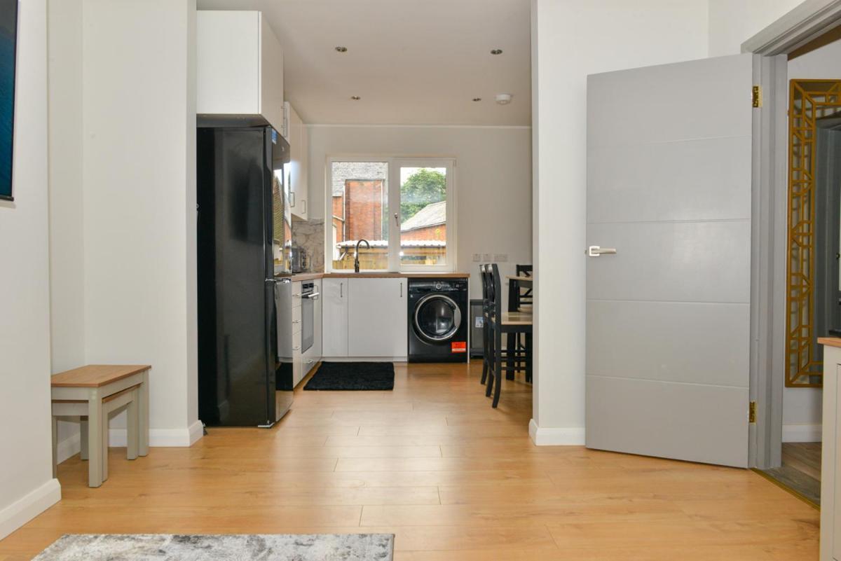 Esterville 1 And 2 Bedrooms Hot Tub Extra Fee * Belfast