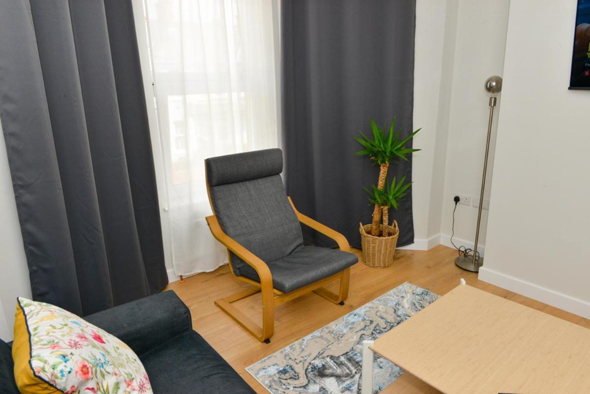 Esterville 1 And 2 Bedrooms Hot Tub Extra Fee * Belfast
