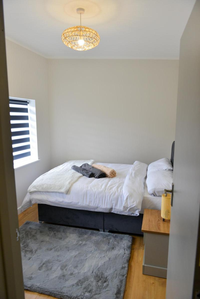 Esterville 1 And 2 Bedrooms Hot Tub Extra Fee * Belfast