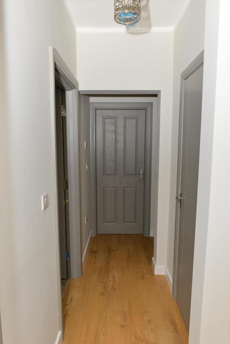 Esterville 1 And 2 Bedrooms Hot Tub Extra Fee * Belfast