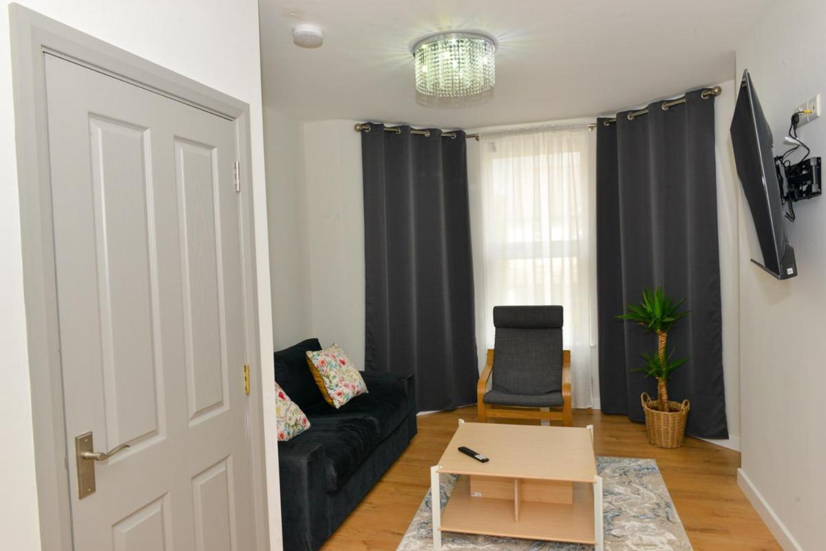 Esterville 1 And 2 Bedrooms Hot Tub Extra Fee *